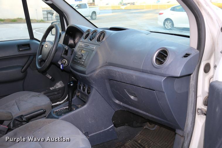 image for item DC3665 2010 Ford Transit Connect van