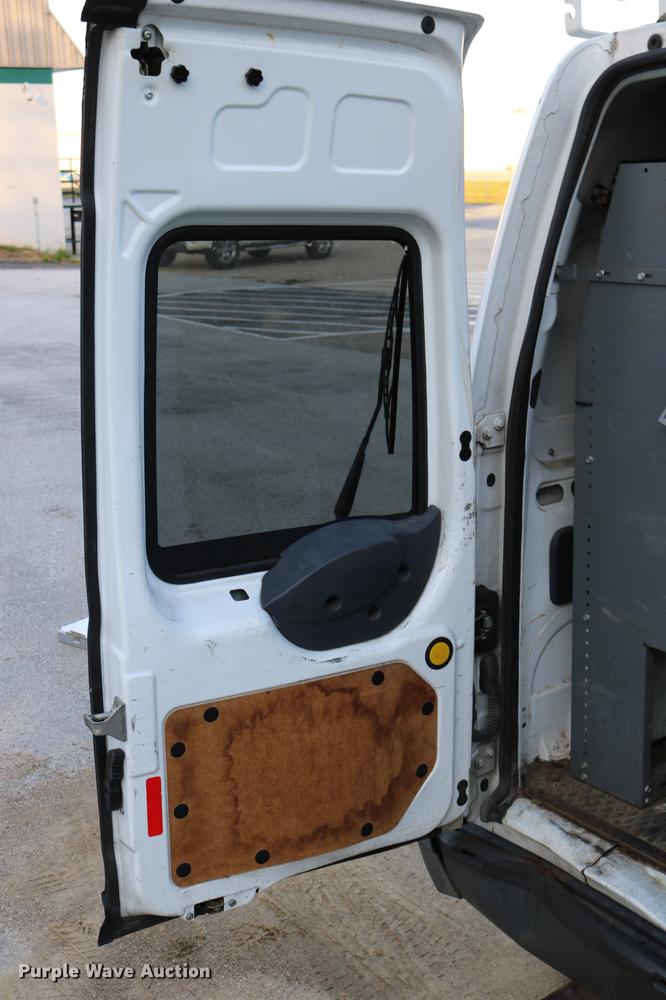 image for item DC3665 2010 Ford Transit Connect van