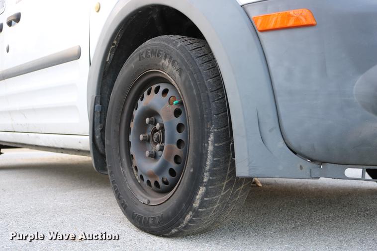 image for item DC3665 2010 Ford Transit Connect van