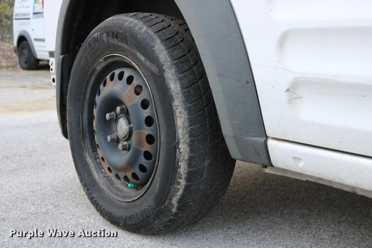 image for item DC3665 2010 Ford Transit Connect van