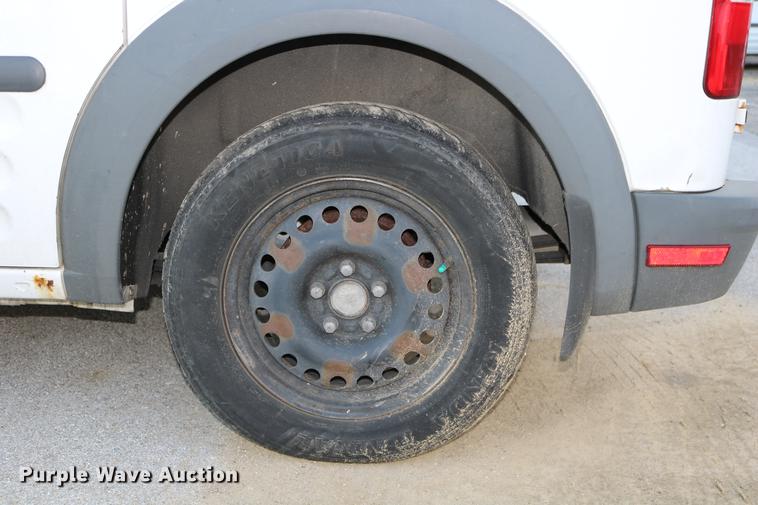 image for item DC3665 2010 Ford Transit Connect van