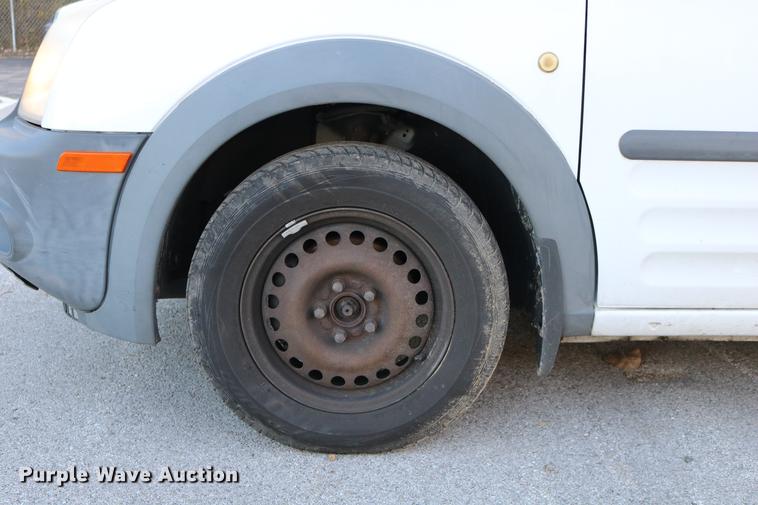 image for item DC3665 2010 Ford Transit Connect van