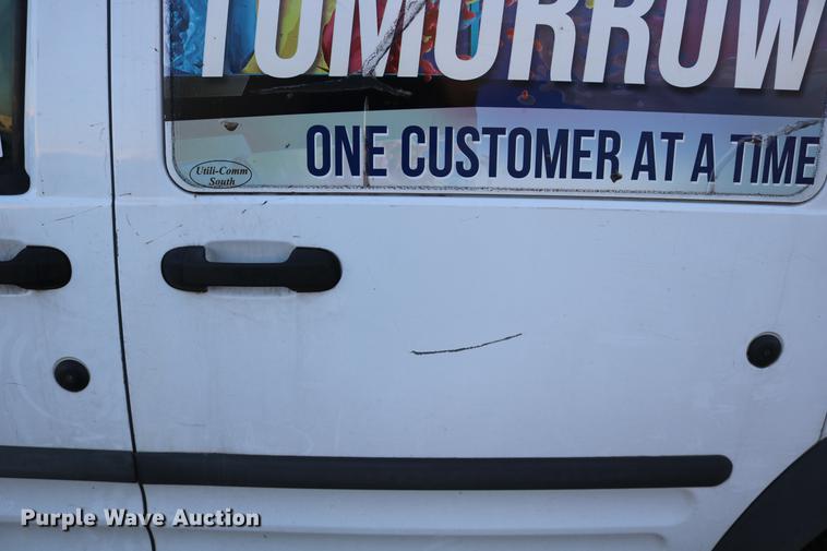 image for item DC3665 2010 Ford Transit Connect van