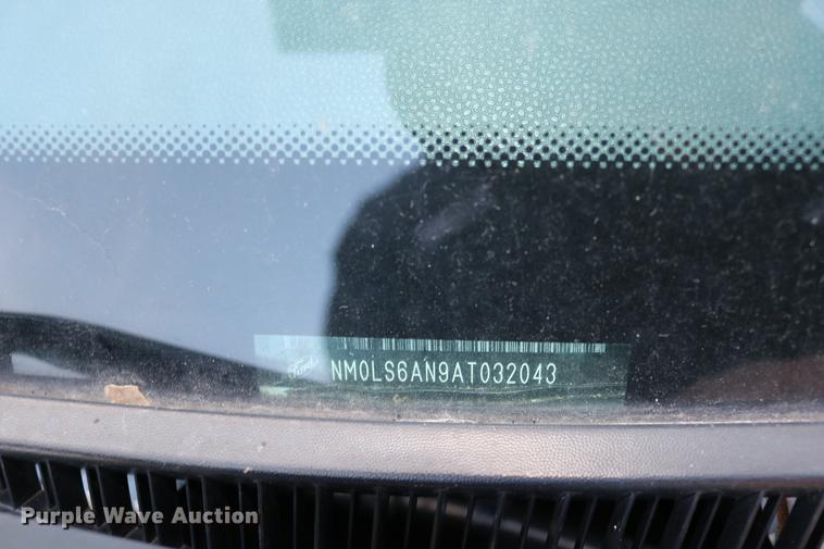 image for item DC3665 2010 Ford Transit Connect van