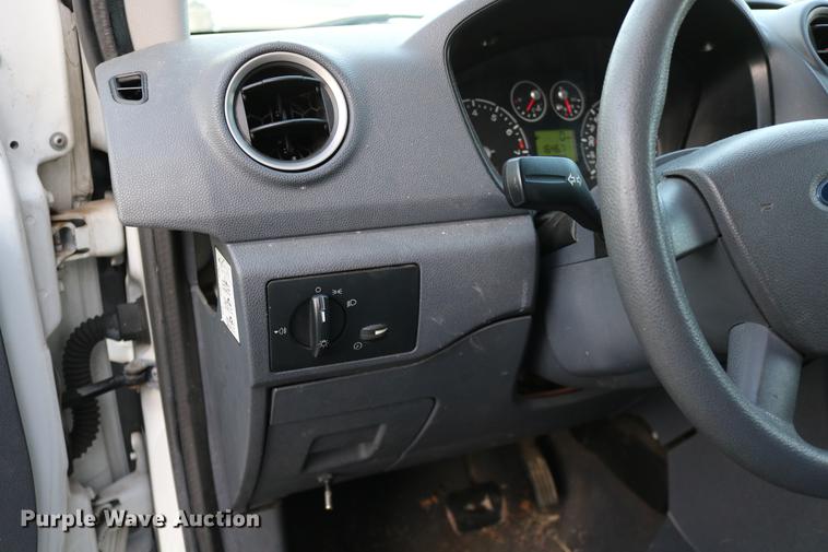 image for item DC3666 2010 Ford Transit Connect van