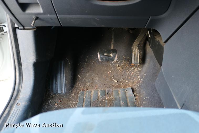 image for item DC3666 2010 Ford Transit Connect van