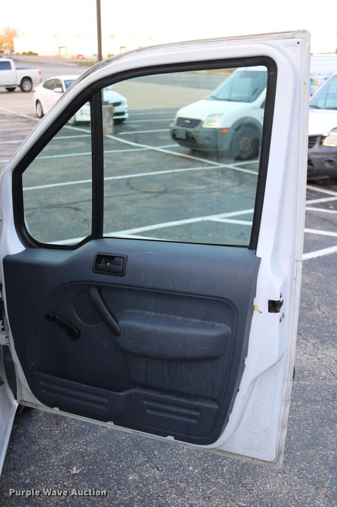 image for item DC3666 2010 Ford Transit Connect van