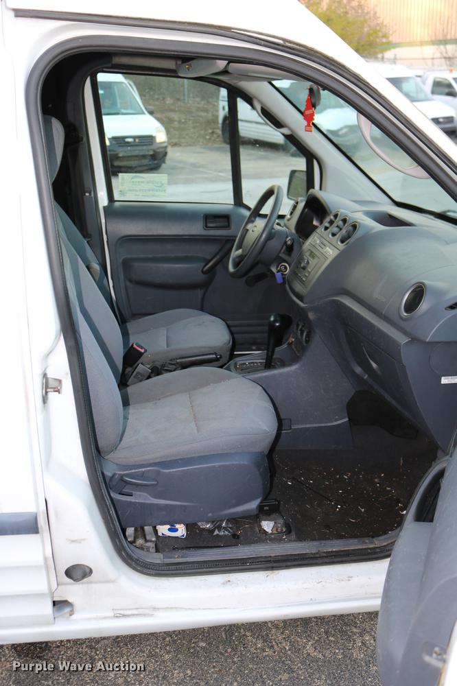 image for item DC3666 2010 Ford Transit Connect van