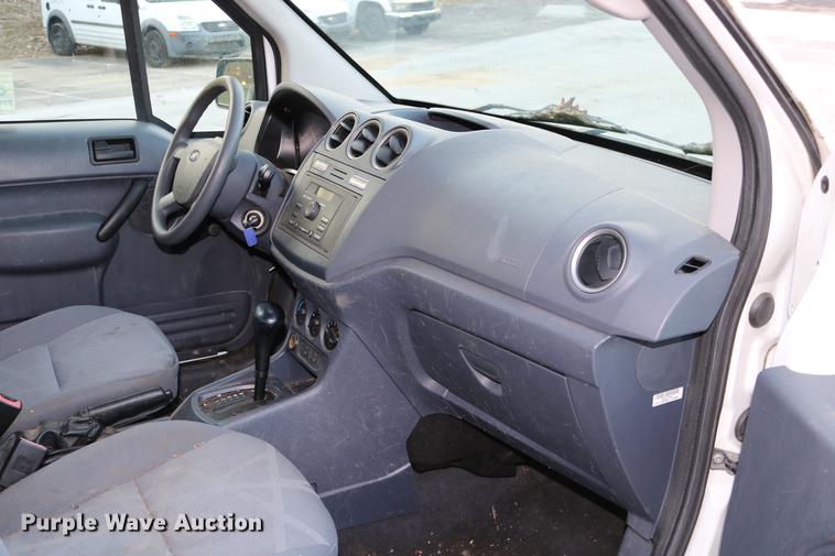 image for item DC3666 2010 Ford Transit Connect van