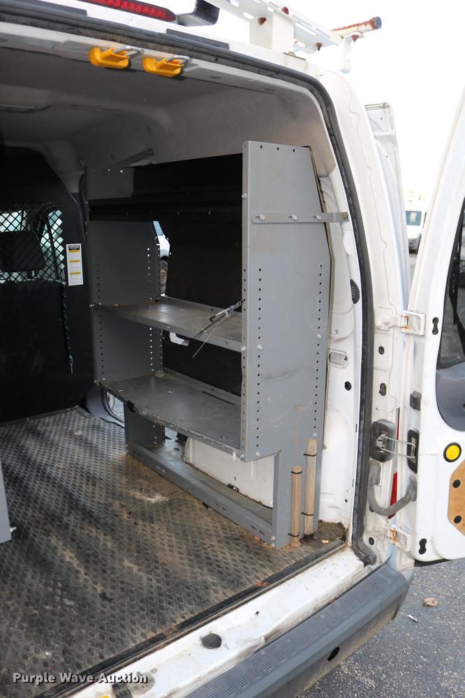 image for item DC3666 2010 Ford Transit Connect van
