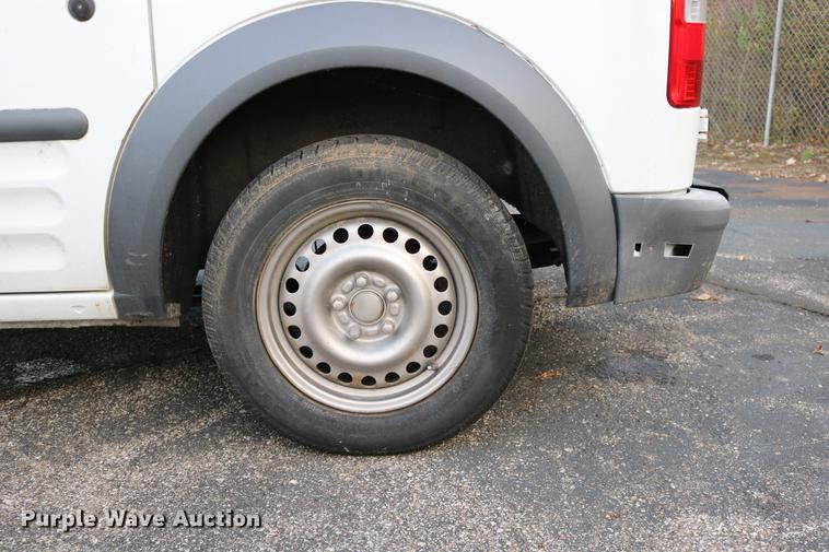 image for item DC3666 2010 Ford Transit Connect van