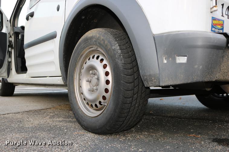 image for item DC3666 2010 Ford Transit Connect van