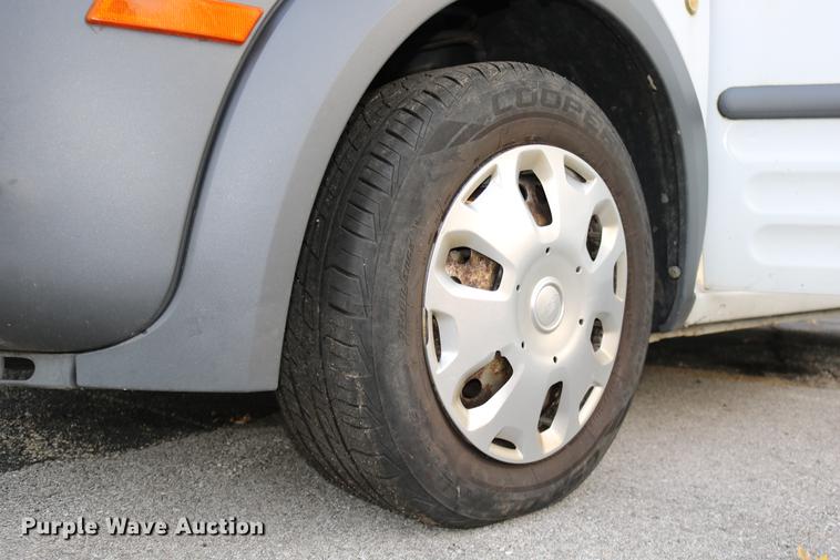 image for item DC3666 2010 Ford Transit Connect van