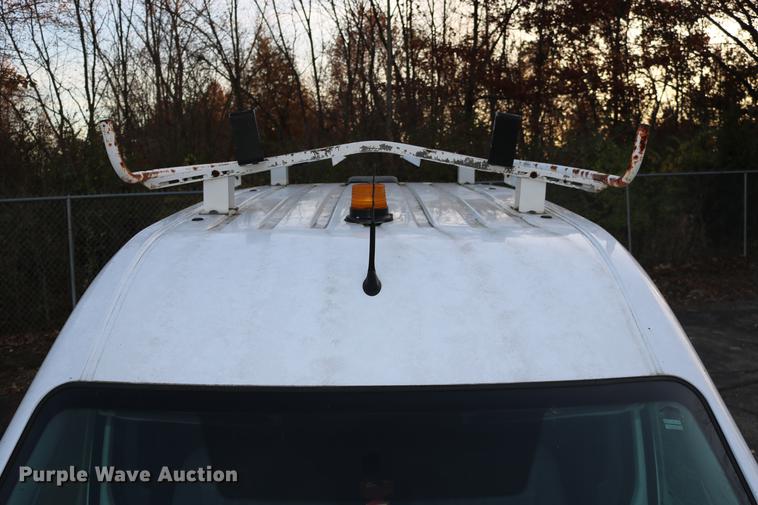 image for item DC3666 2010 Ford Transit Connect van