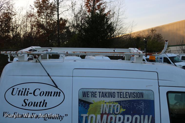 image for item DC3666 2010 Ford Transit Connect van