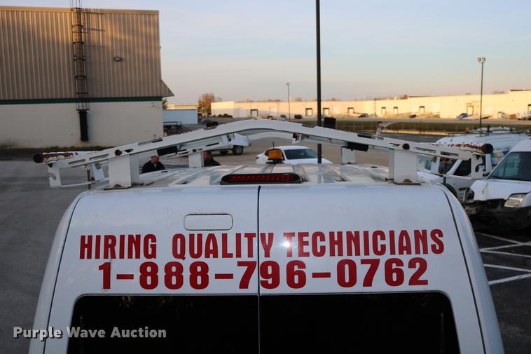 image for item DC3666 2010 Ford Transit Connect van