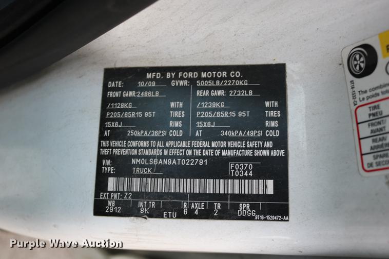 image for item DC3666 2010 Ford Transit Connect van