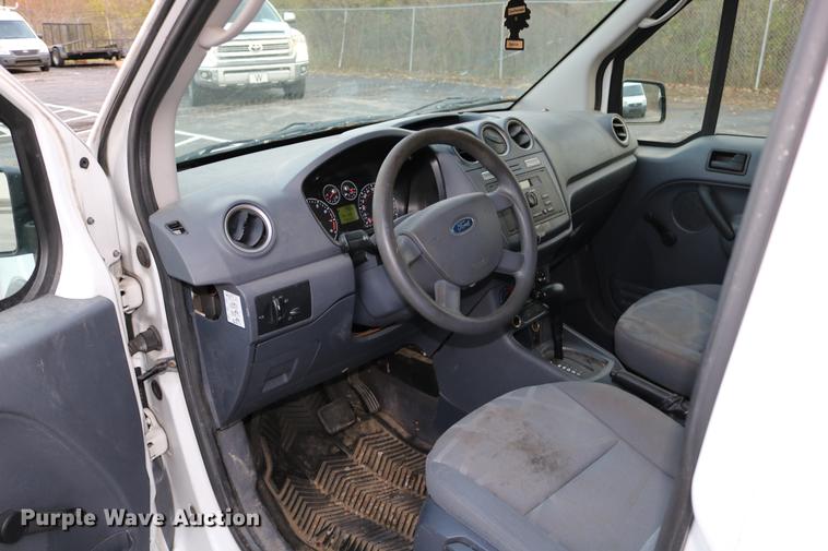image for item DC3667 2010 Ford Transit Connect van