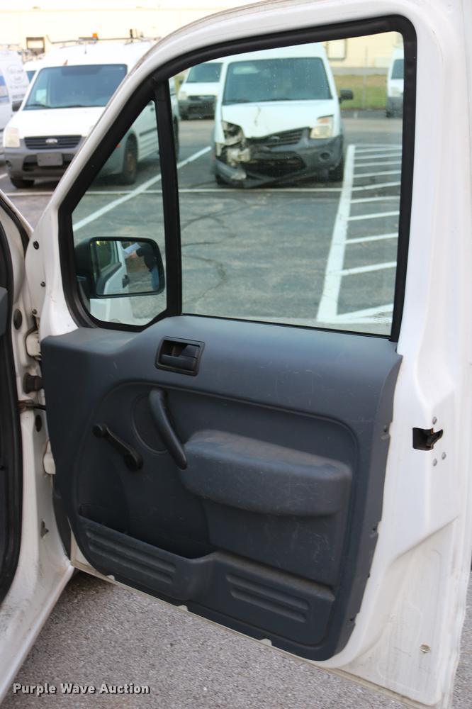 image for item DC3667 2010 Ford Transit Connect van