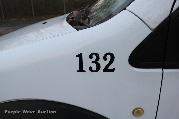 image for item DC3667 2010 Ford Transit Connect van