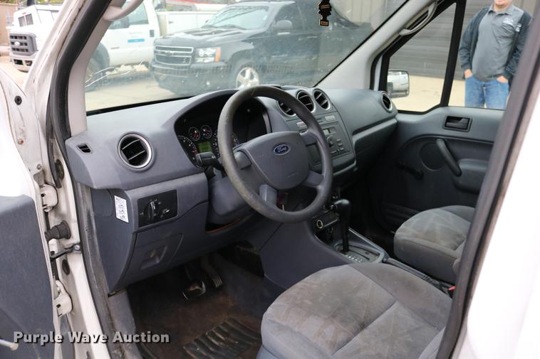 image for item DC3668 2010 Ford Transit Connect van