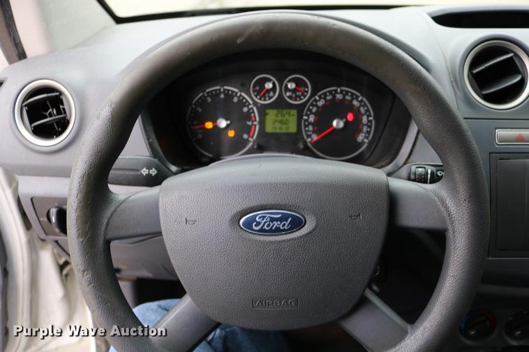 image for item DC3668 2010 Ford Transit Connect van