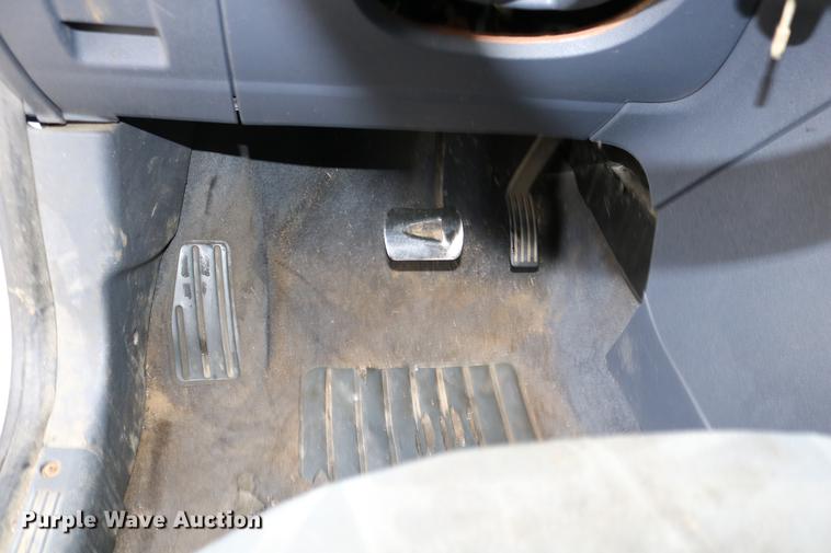 image for item DC3668 2010 Ford Transit Connect van