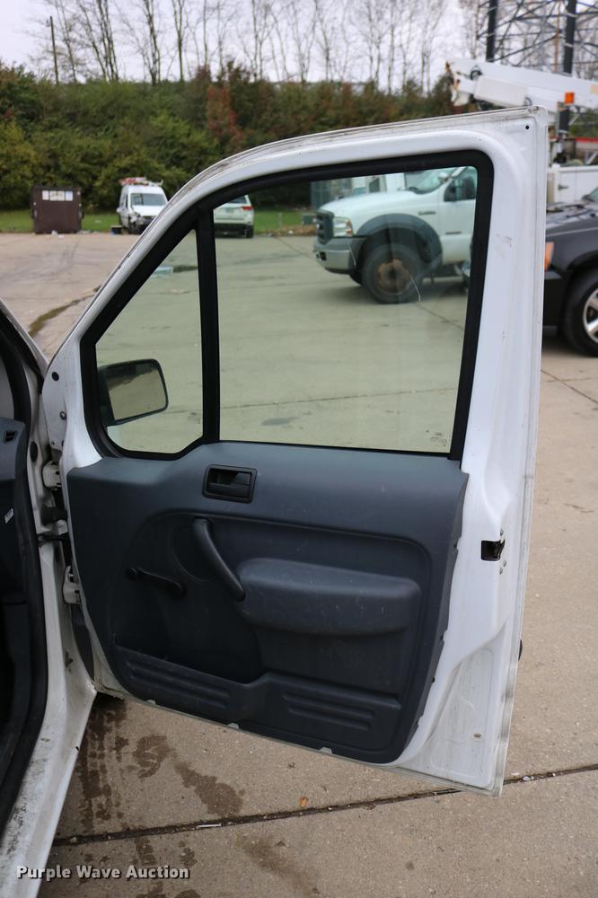 image for item DC3668 2010 Ford Transit Connect van