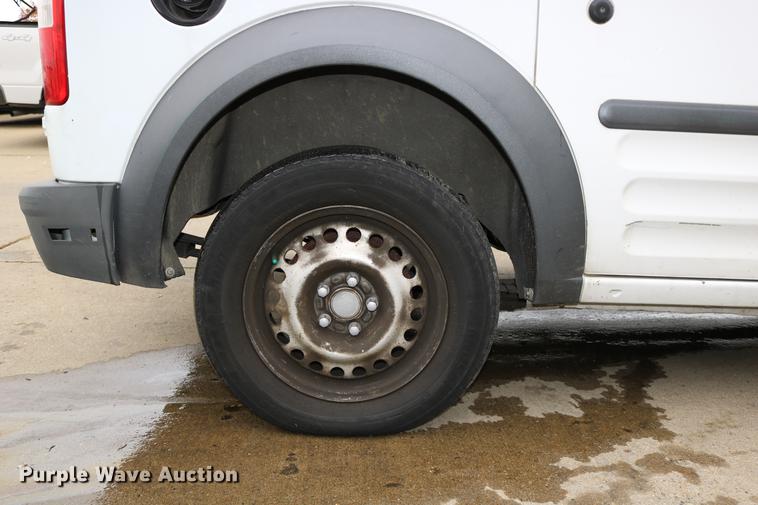 image for item DC3668 2010 Ford Transit Connect van