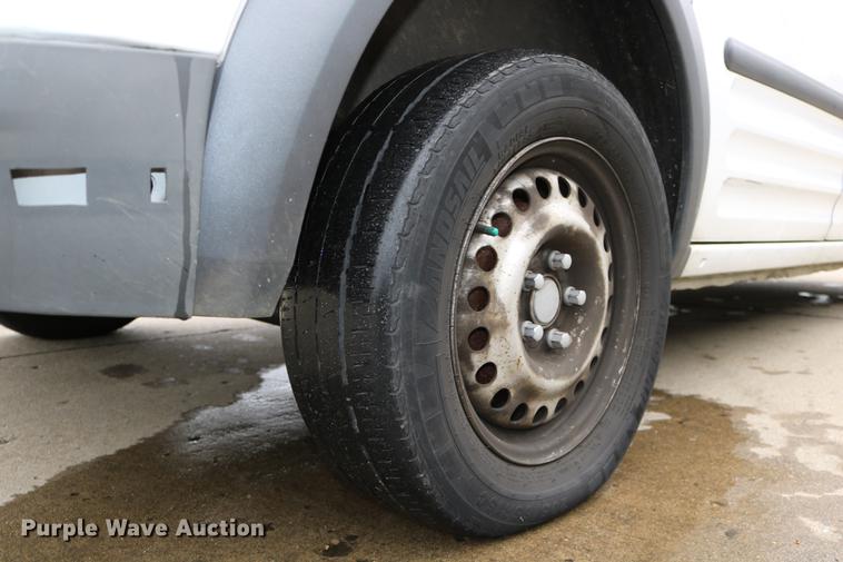 image for item DC3668 2010 Ford Transit Connect van