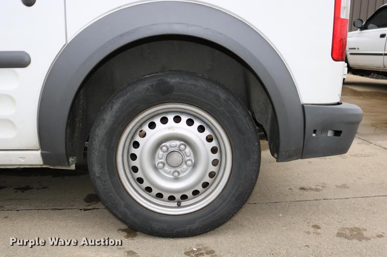 image for item DC3668 2010 Ford Transit Connect van