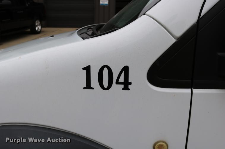 image for item DC3668 2010 Ford Transit Connect van