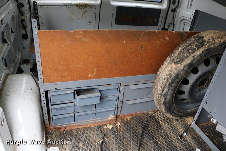 image for item DC3670 2005 GMC Safari van