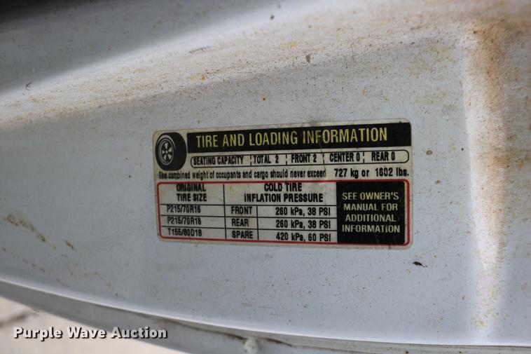 image for item DC3670 2005 GMC Safari van