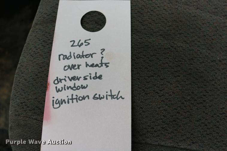 image for item DC3670 2005 GMC Safari van