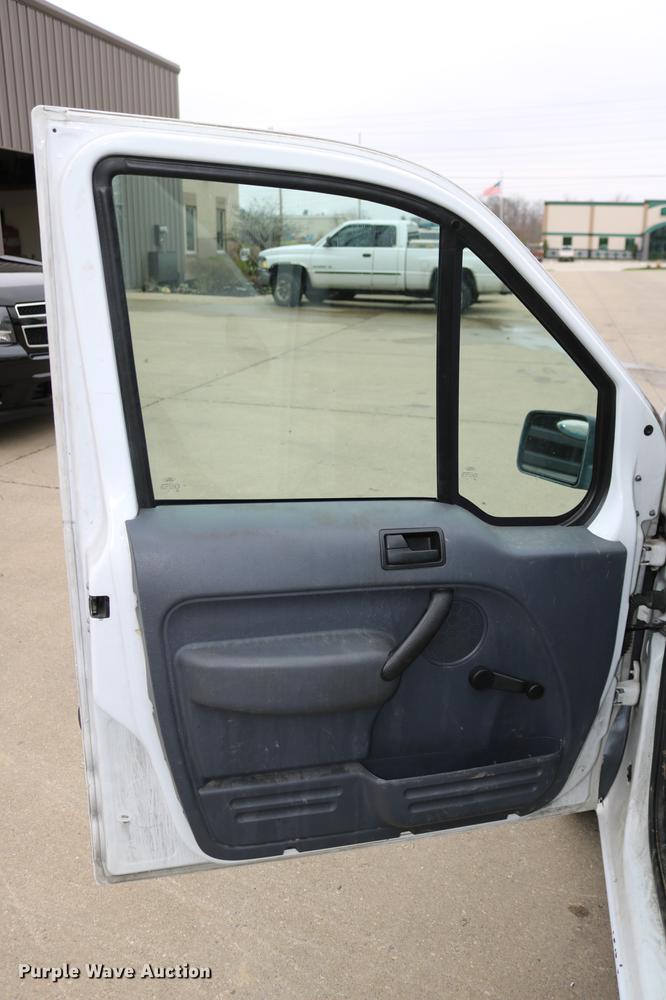 image for item DC3671 2010 Ford Transit Connect van