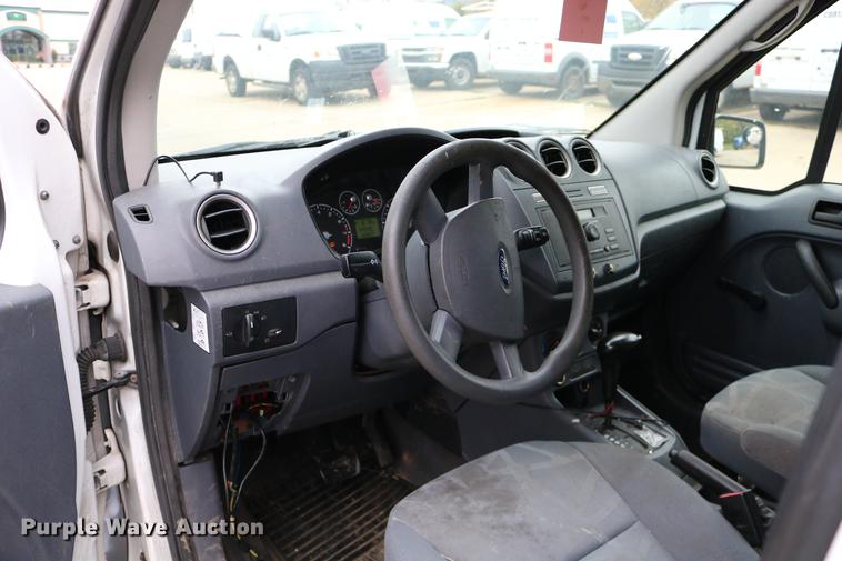 image for item DC3671 2010 Ford Transit Connect van