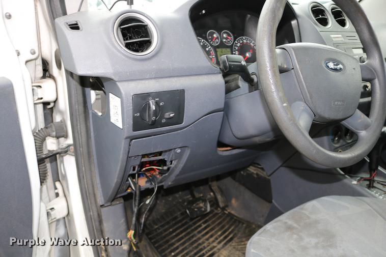 image for item DC3671 2010 Ford Transit Connect van