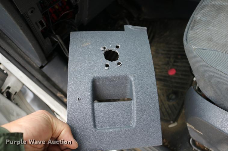 image for item DC3671 2010 Ford Transit Connect van