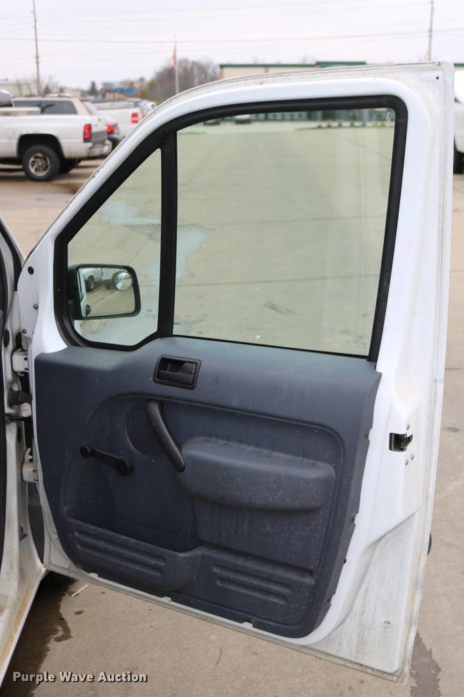 image for item DC3671 2010 Ford Transit Connect van