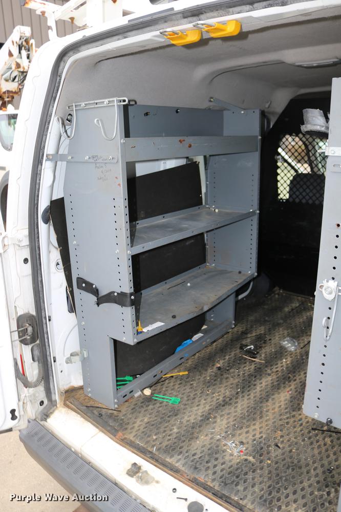 image for item DC3671 2010 Ford Transit Connect van