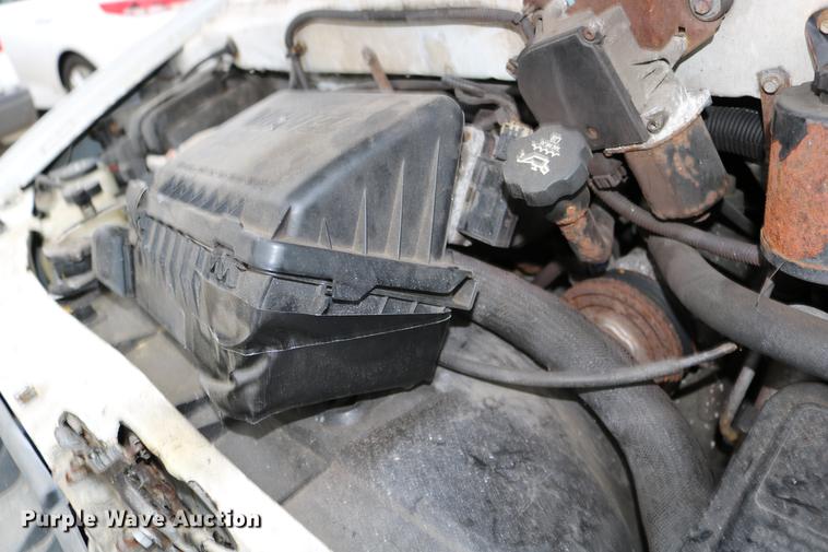 image for item DC3672 2005 GMC Safari van