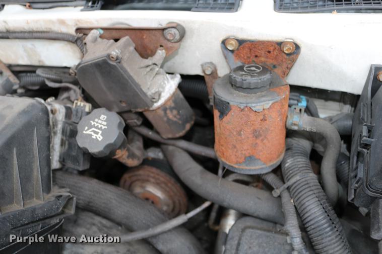 image for item DC3672 2005 GMC Safari van