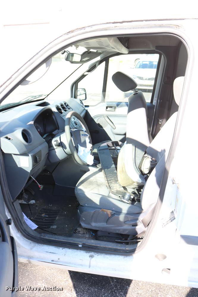 image for item DC3673 2010 Ford Transit Connect van