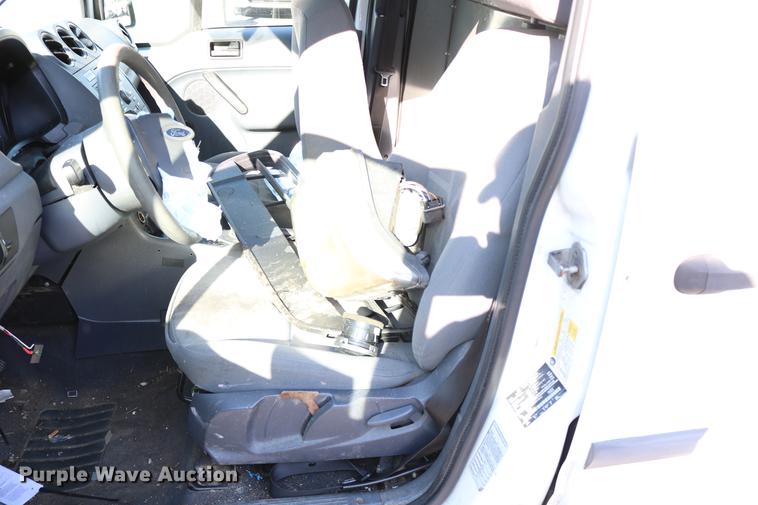 image for item DC3673 2010 Ford Transit Connect van