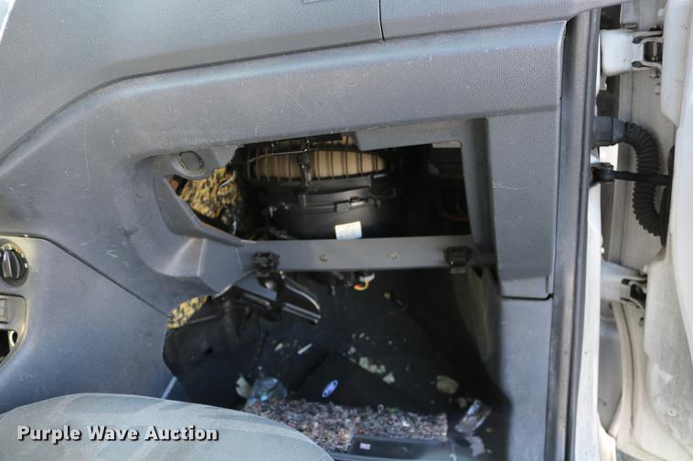 image for item DC3673 2010 Ford Transit Connect van