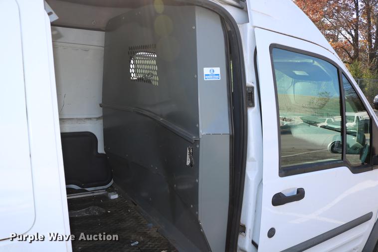 image for item DC3673 2010 Ford Transit Connect van