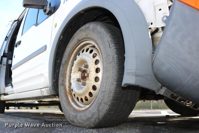 image for item DC3673 2010 Ford Transit Connect van