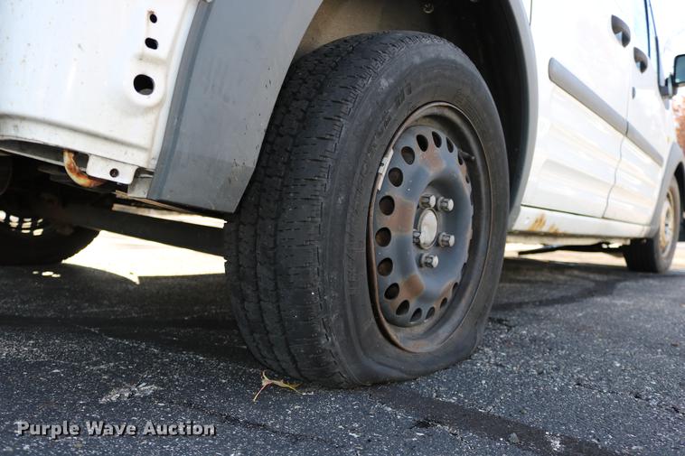 image for item DC3673 2010 Ford Transit Connect van