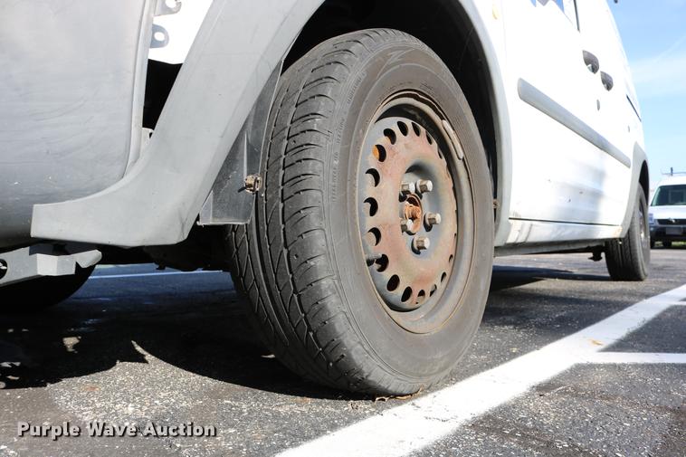 image for item DC3673 2010 Ford Transit Connect van